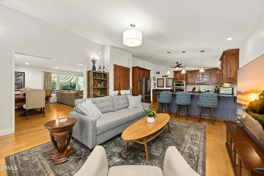 5524 Ocean View Boulevard, La Canada Flintridge, California 91011 home-pic-6