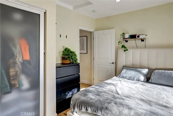 1185 Hauser Boulevard, Los Angeles, California 90019