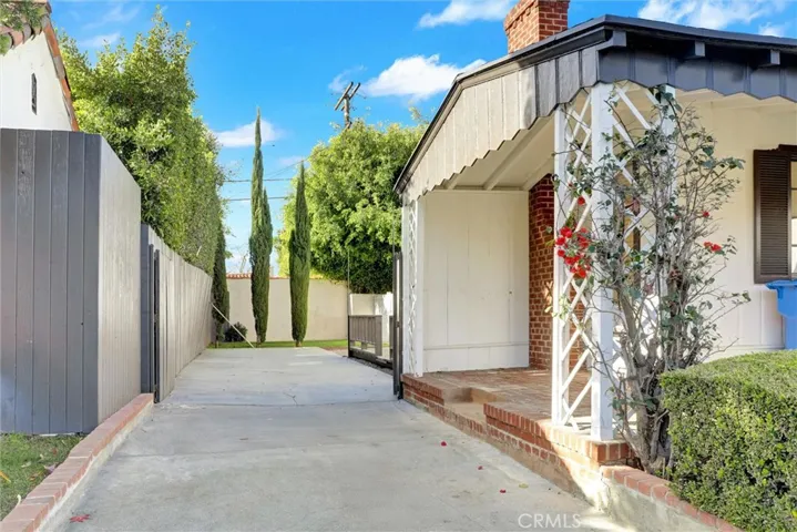 1185 Hauser Boulevard, Los Angeles, California 90019