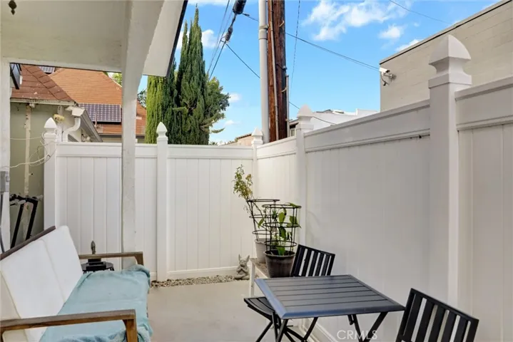 1185 Hauser Boulevard, Los Angeles, California 90019