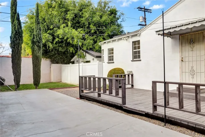 1185 Hauser Boulevard, Los Angeles, California 90019