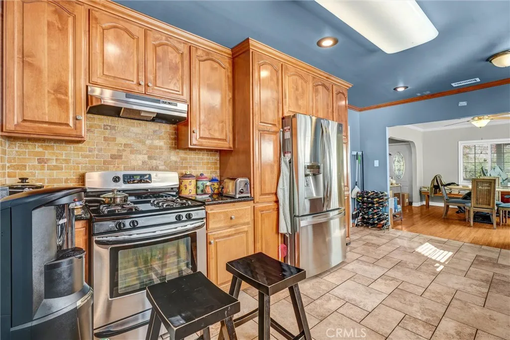 4816 Stratford, Los Angeles, California 90042 home-pic-18