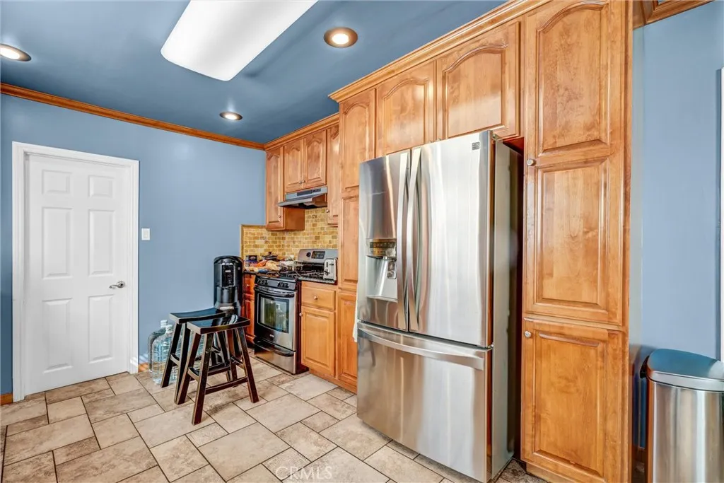 4816 Stratford, Los Angeles, California 90042 home-pic-17