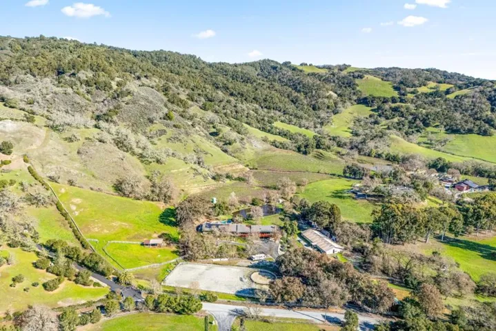 6915 Redwood Retreat Road, Gilroy, California 95020