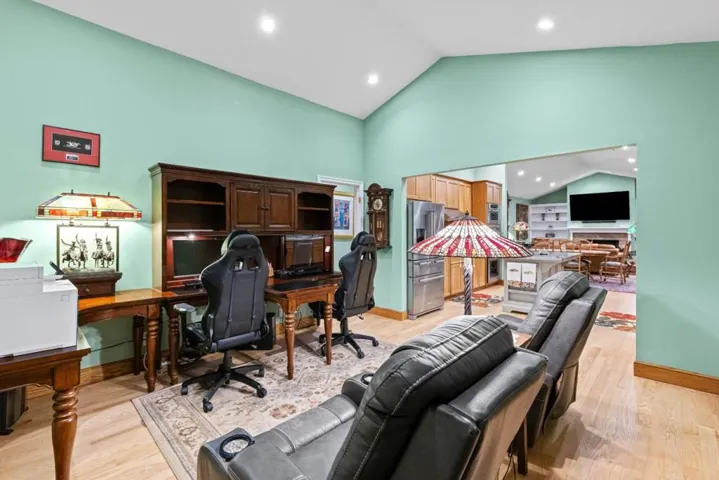 6915 Redwood Retreat Road, Gilroy, California 95020