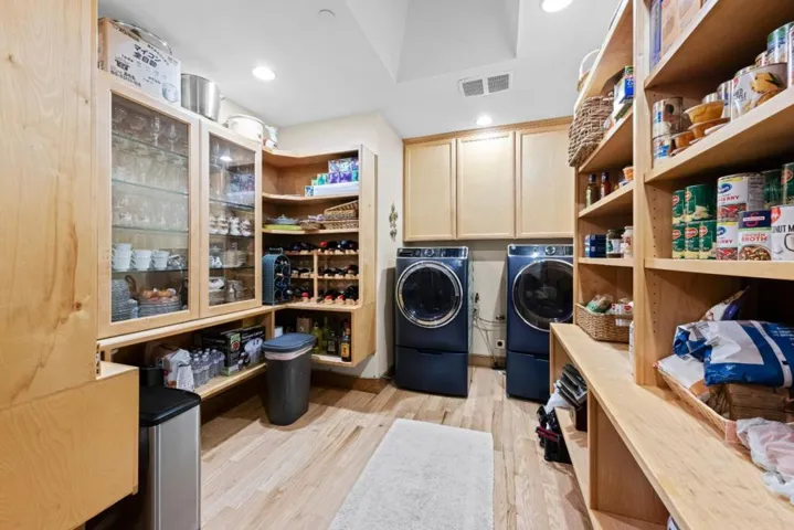 6915 Redwood Retreat Road, Gilroy, California 95020