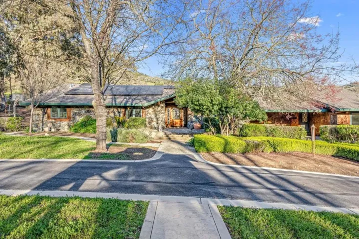 6915 Redwood Retreat Road, Gilroy, California 95020