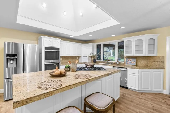 6915 Redwood Retreat Road, Gilroy, California 95020