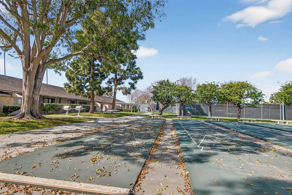 8777 Coral Springs Court 8c, Huntington Beach, California 92646 home-pic-24