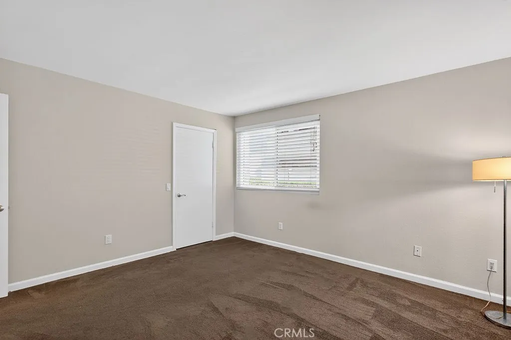 8777 Coral Springs Court 8c, Huntington Beach, California 92646 home-pic-18