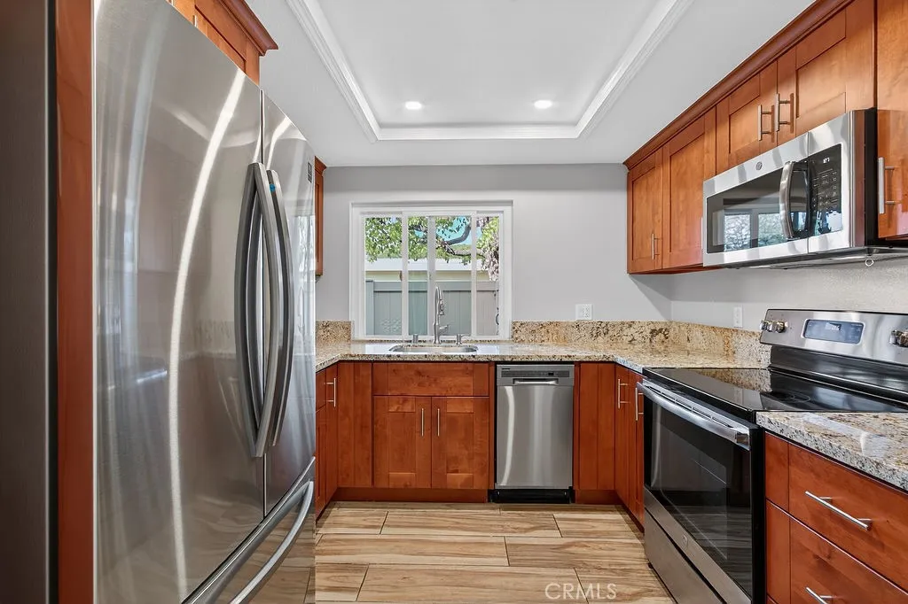 8777 Coral Springs Court 8c, Huntington Beach, California 92646 home-pic-12