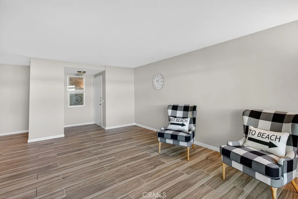 8777 Coral Springs Court 8c, Huntington Beach, California 92646 home-pic-5