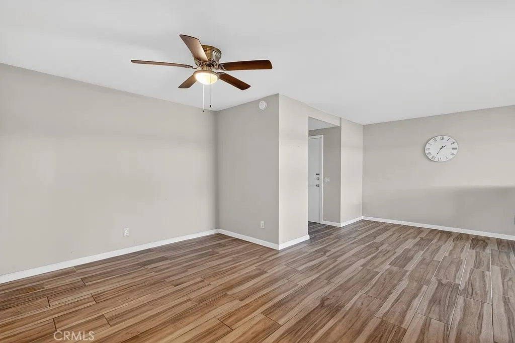 8777 Coral Springs Court 8c, Huntington Beach, California 92646 home-pic-21