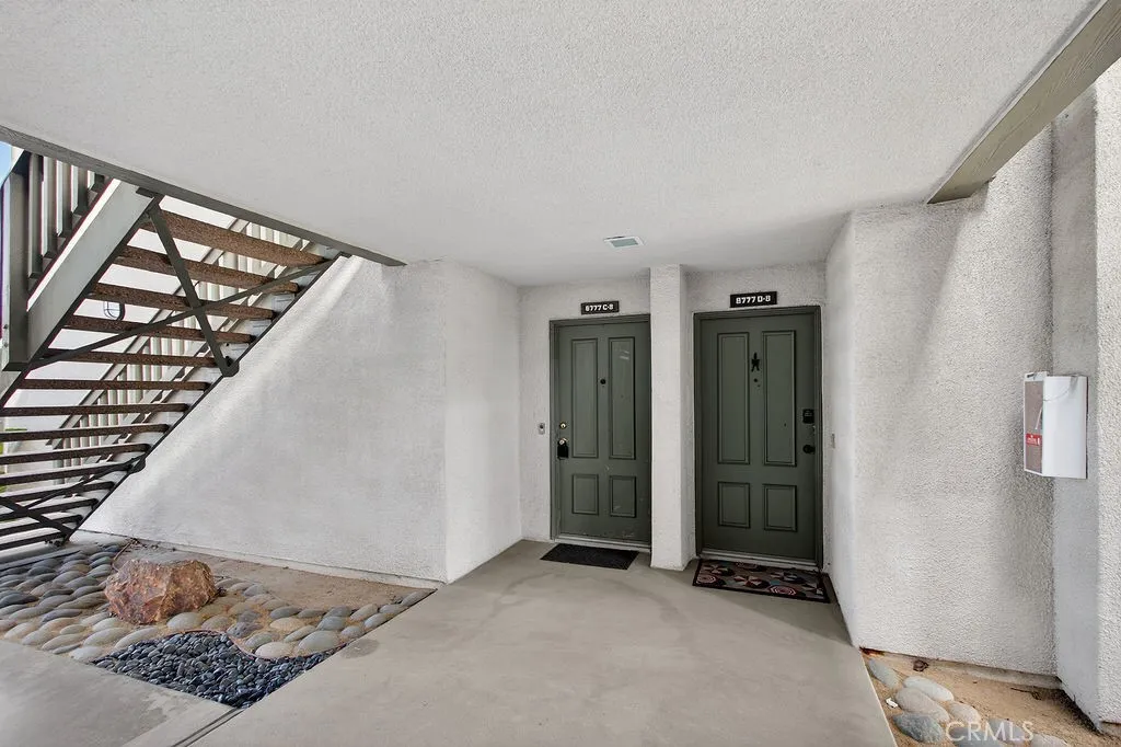 8777 Coral Springs Court 8c, Huntington Beach, California 92646 home-pic-2