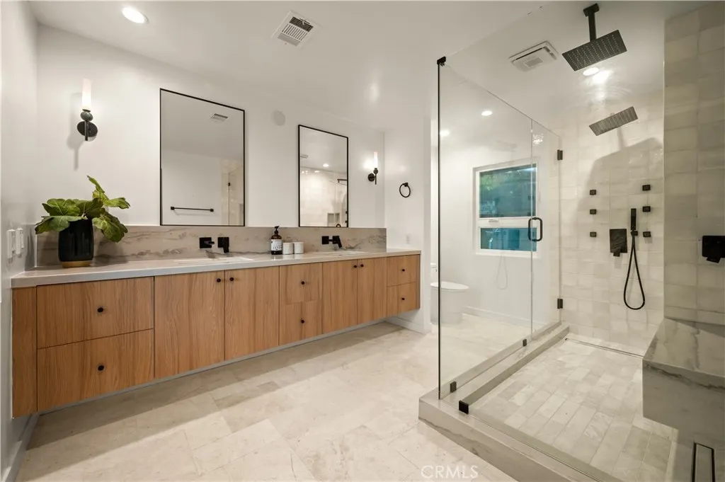 3947 Sumac Drive, Sherman Oaks, California 91403 home-pic-16