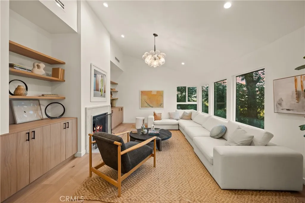 3947 Sumac Drive, Sherman Oaks, California 91403 home-pic-5