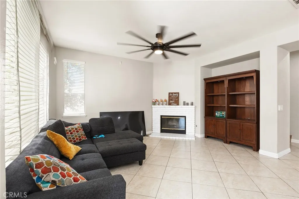 26649 Brickenridge, Murrieta, California 92563 home-pic-10