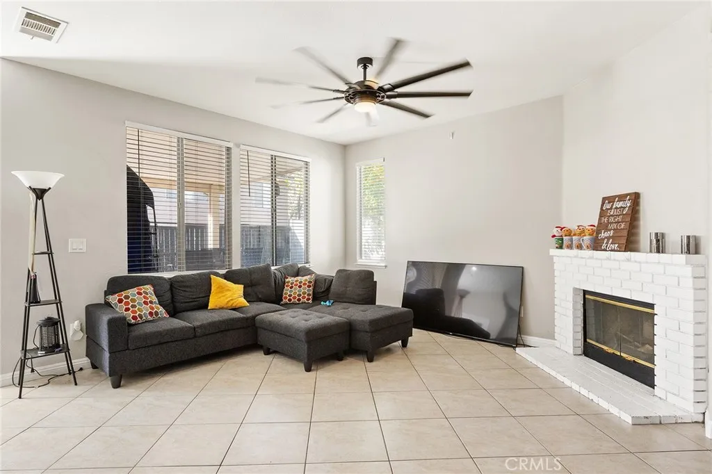 26649 Brickenridge, Murrieta, California 92563 home-pic-9