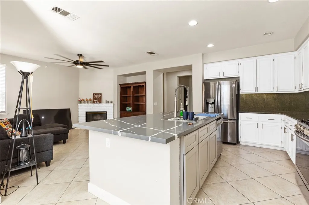 26649 Brickenridge, Murrieta, California 92563 home-pic-16