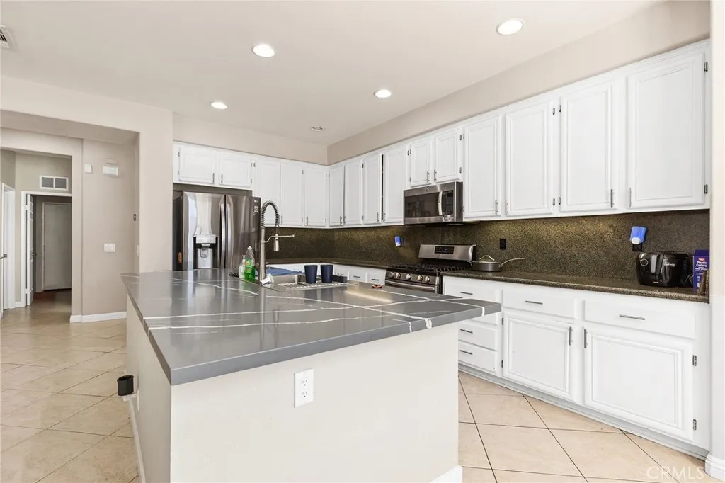 26649 Brickenridge, Murrieta, California 92563 home-pic-15