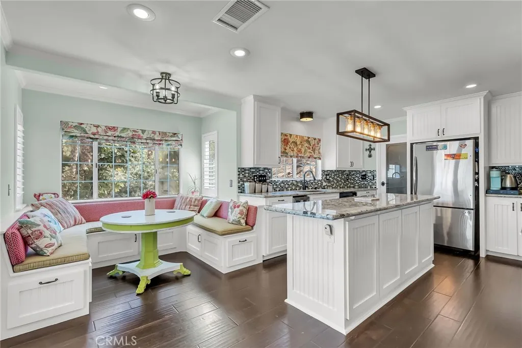 7384 Golden Star Avenue, Riverside, California 92506 home-pic-8