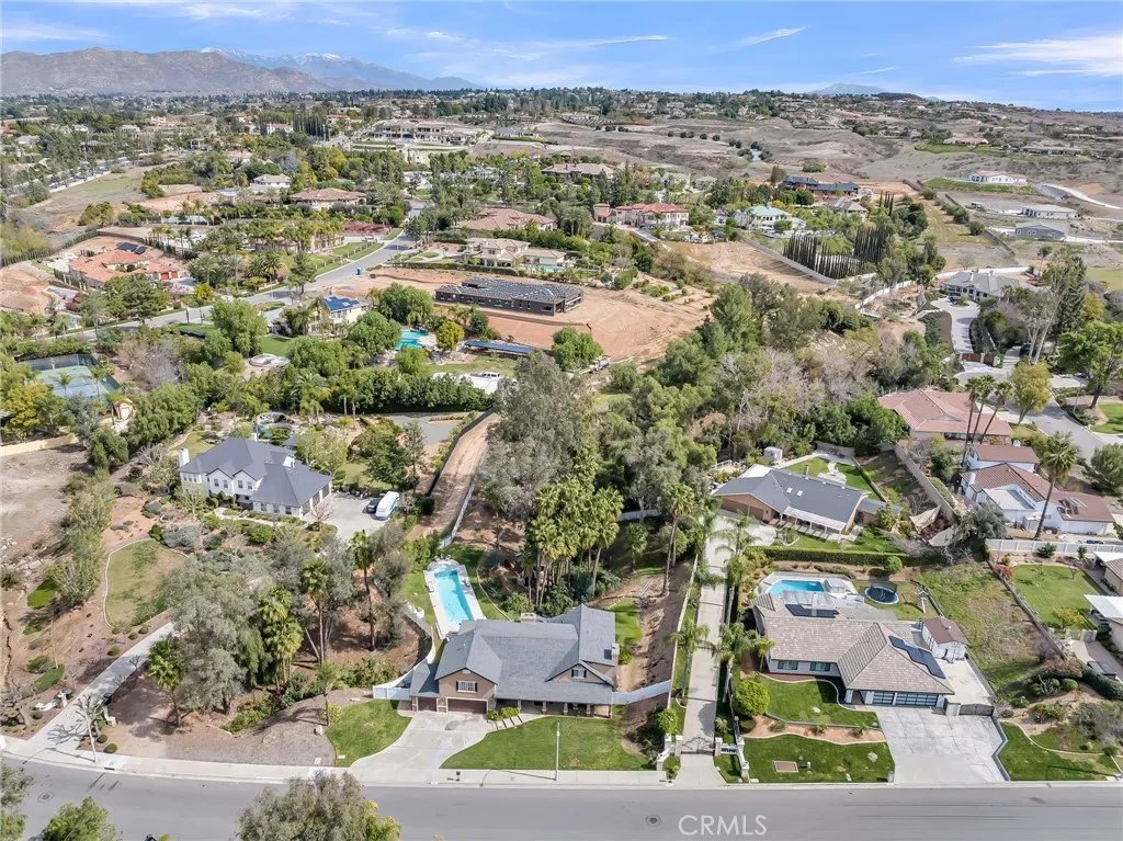 7384 Golden Star Avenue, Riverside, California 92506 home-pic-55