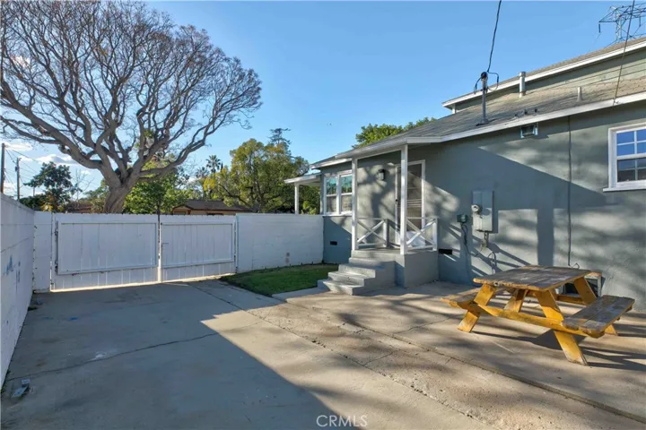 1144 N Evergreen, Burbank, California 91505