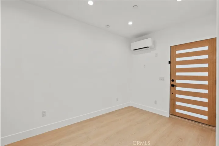 5734 Stansbury Avenue, Van Nuys, California 91401