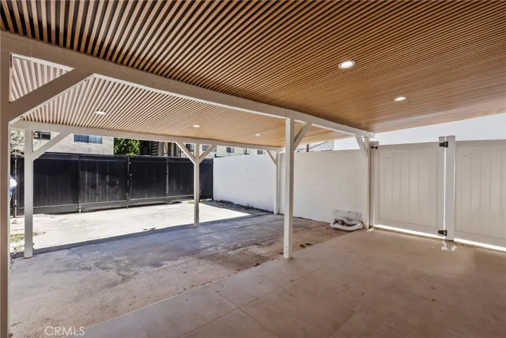 5734 Stansbury Avenue, Van Nuys, California 91401