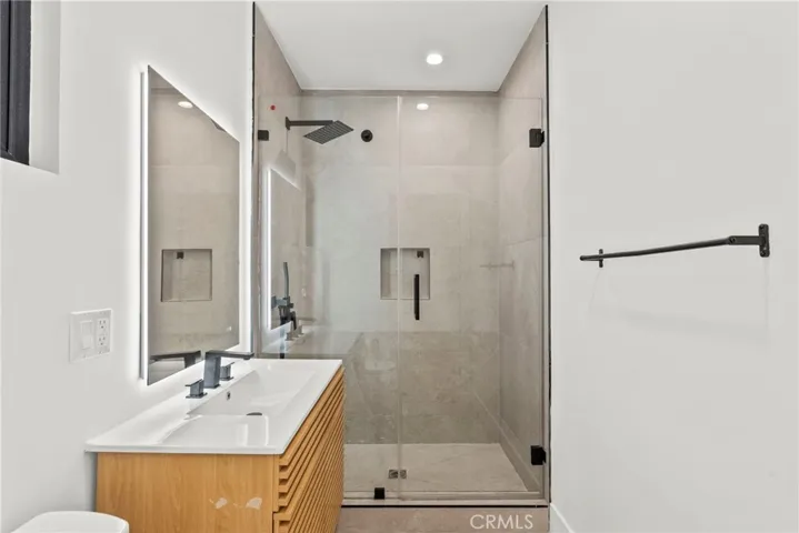 5734 Stansbury Avenue, Van Nuys, California 91401