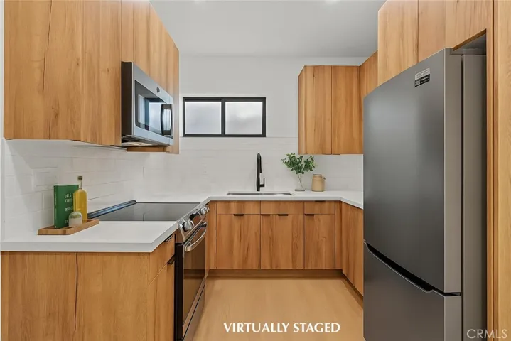 5734 Stansbury Avenue, Van Nuys, California 91401