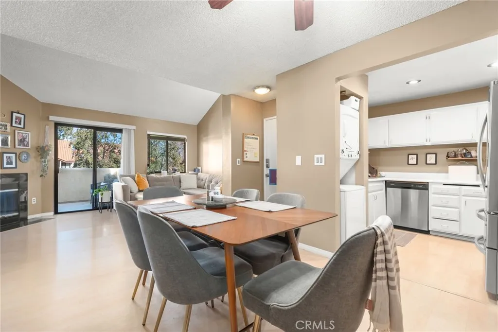8327 Vineyard Avenue 12, Rancho Cucamonga, California 91730 home-pic-7