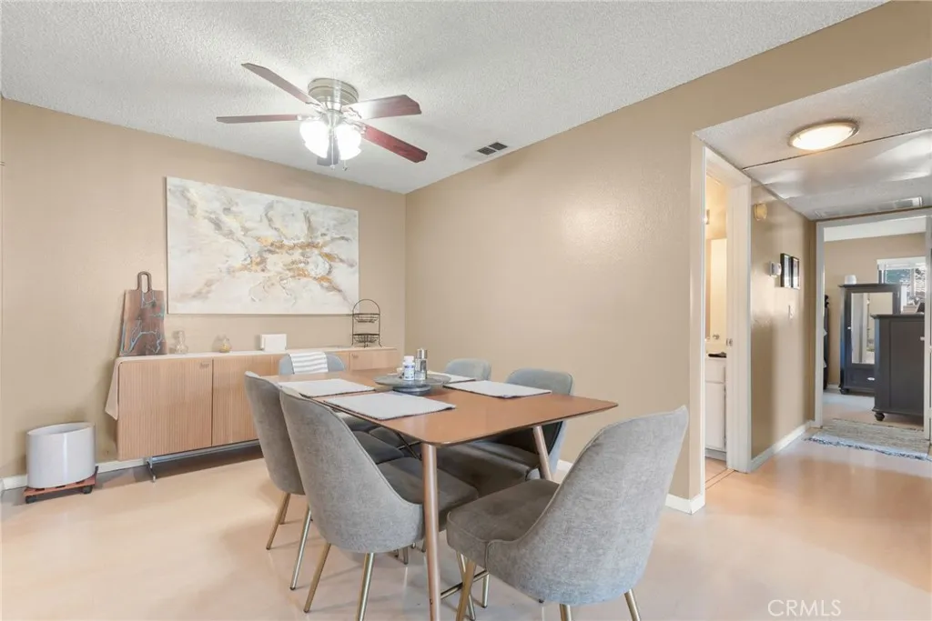 8327 Vineyard Avenue 12, Rancho Cucamonga, California 91730 home-pic-23