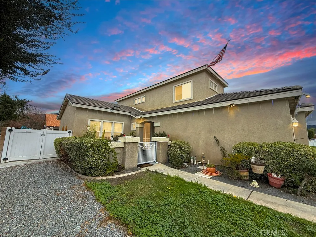 965 Cypress Drive, San Jacinto, California 92583 home-pic-2