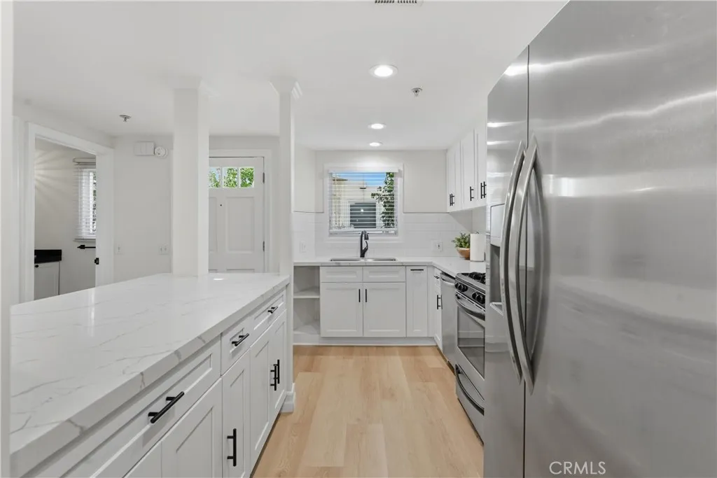 5107 Coldwater Canyon 14, Sherman Oaks, California 91423 home-pic-5