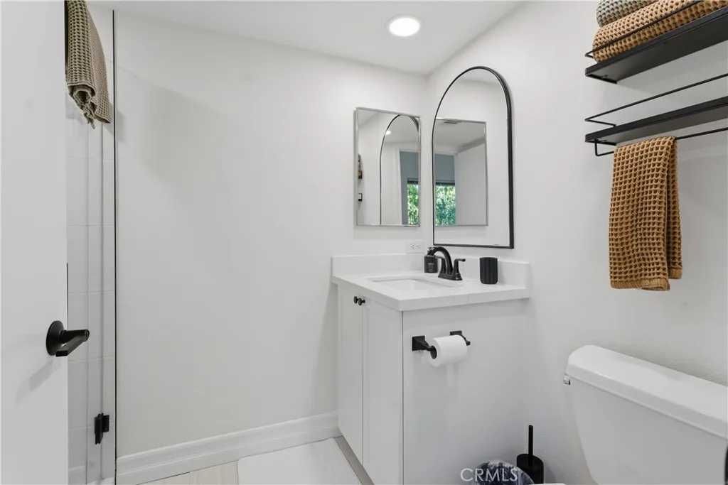 5107 Coldwater Canyon 14, Sherman Oaks, California 91423 home-pic-25
