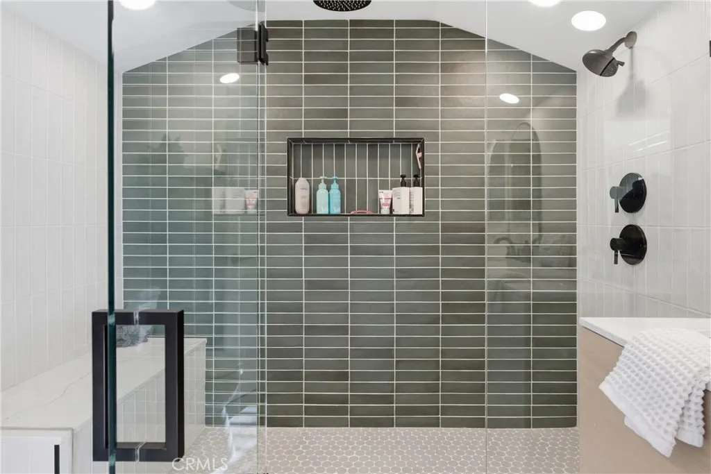 5107 Coldwater Canyon 14, Sherman Oaks, California 91423 home-pic-17