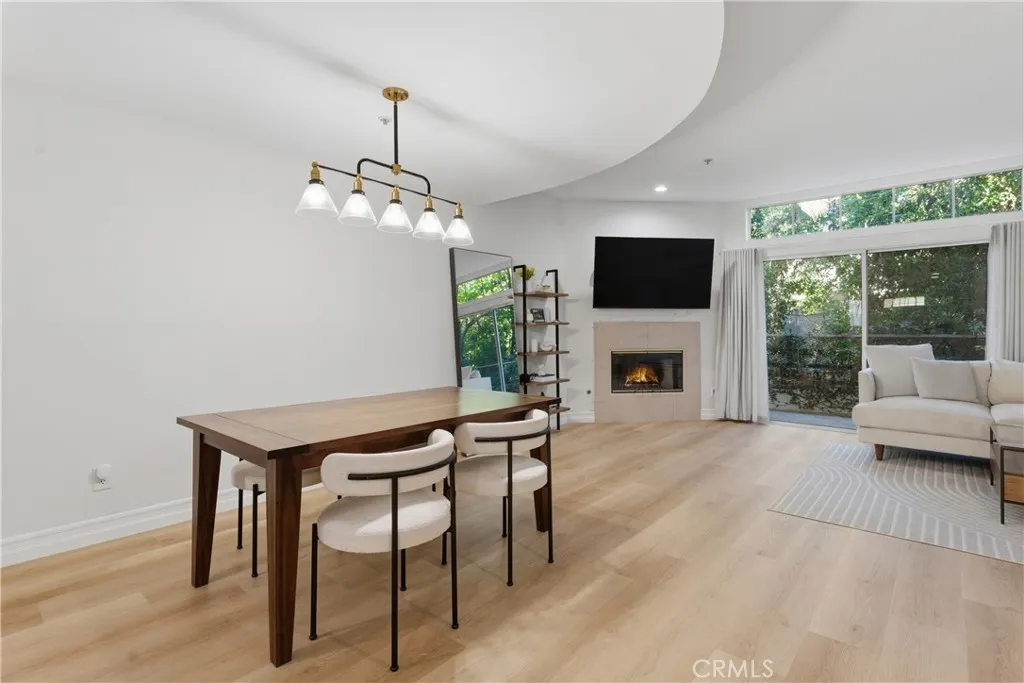5107 Coldwater Canyon 14, Sherman Oaks, California 91423 home-pic-8