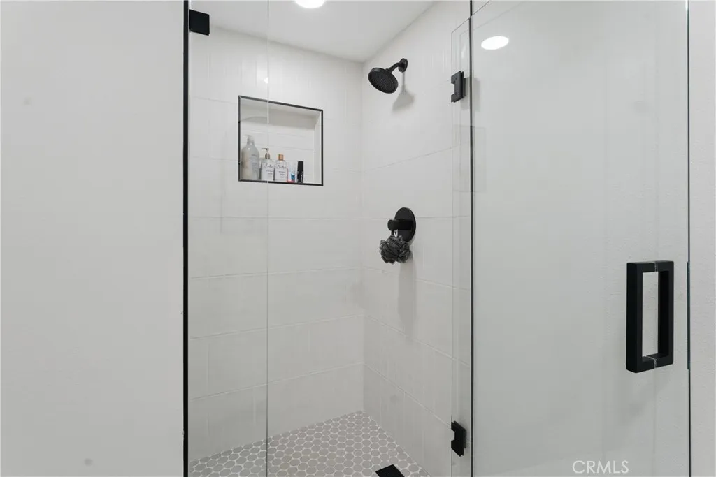 5107 Coldwater Canyon 14, Sherman Oaks, California 91423 home-pic-26