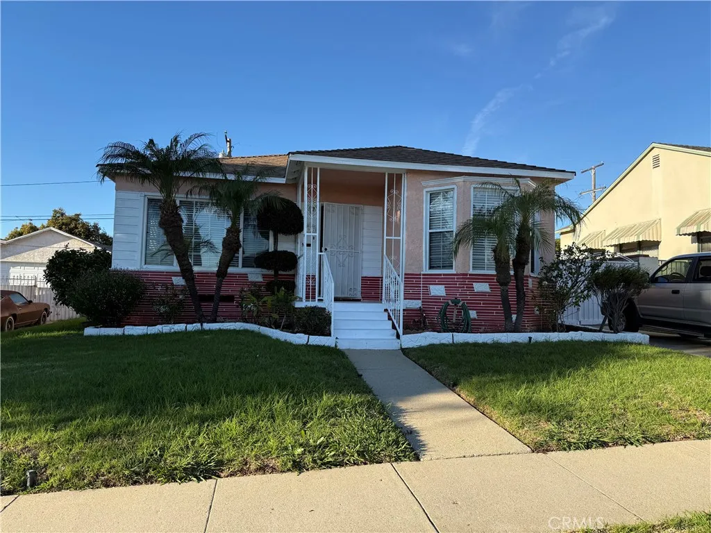 1917 Lohengrin, Los Angeles, California 90047 home-pic-1