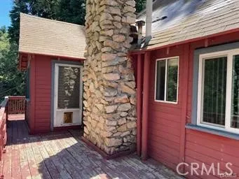 544 Community Drive, Lake Arrowhead, California 92352 home-pic-1
