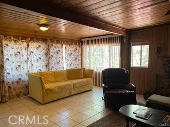544 Community Drive, Lake Arrowhead, California 92352 home-pic-2