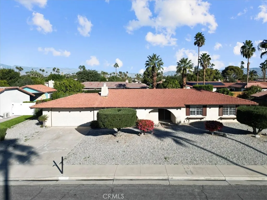 2250 Tamarisk, Palm Springs, California 92262 home-pic-1