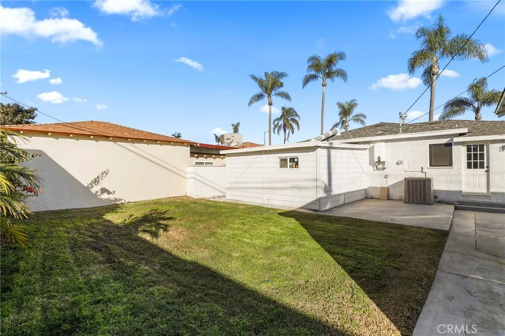 2673 Regway Avenue, Long Beach, California 90810 home-pic-29