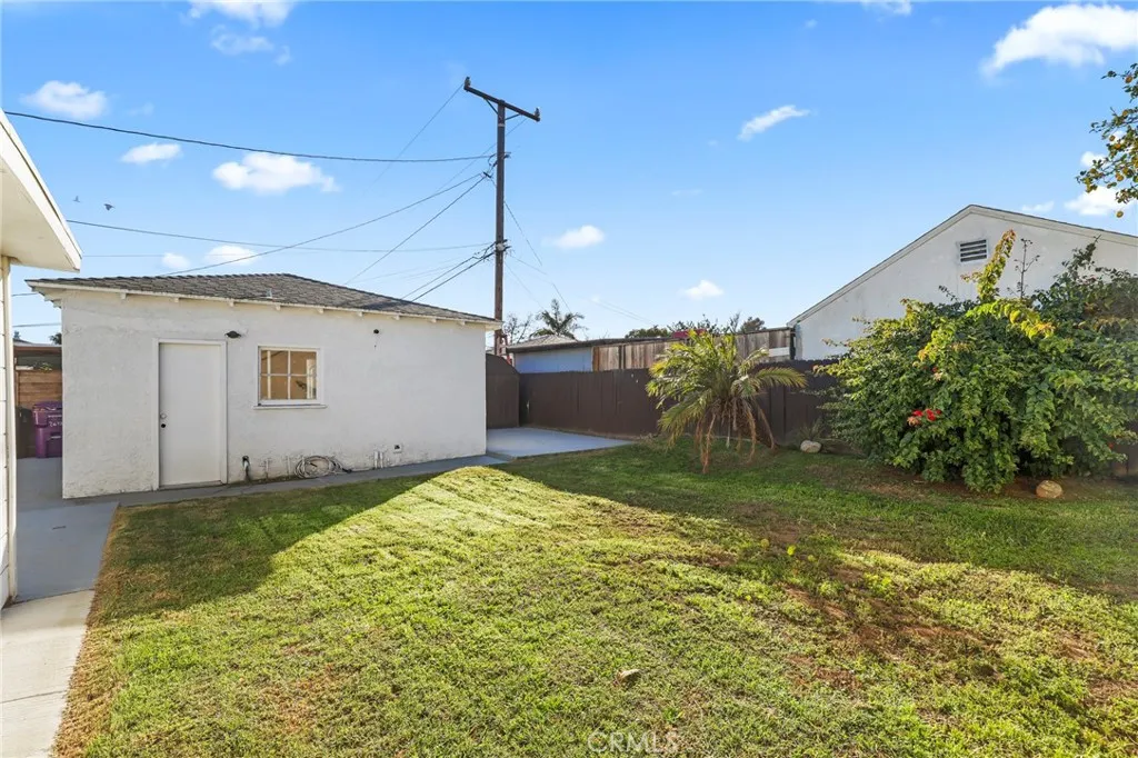 2673 Regway Avenue, Long Beach, California 90810 home-pic-27