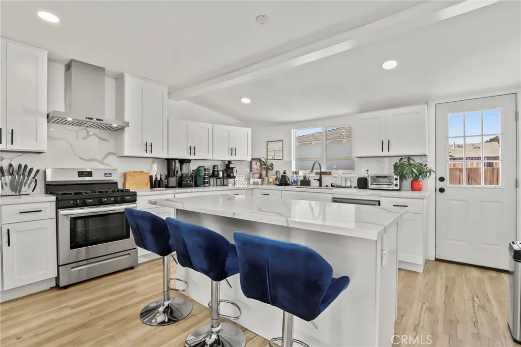 2673 Regway Avenue, Long Beach, California 90810 home-pic-8