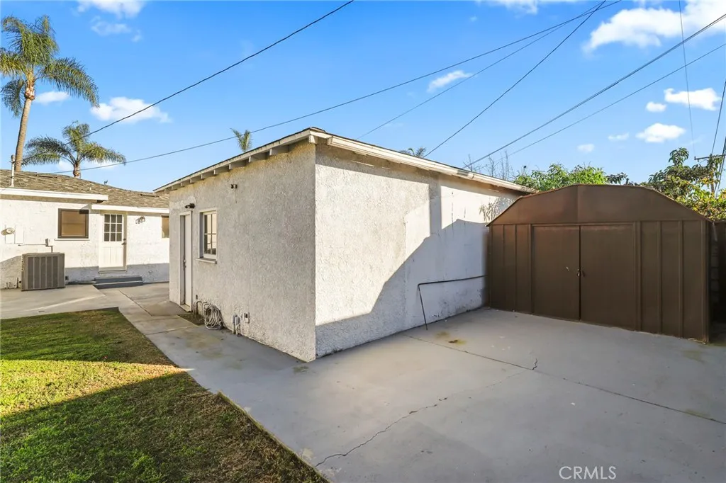 2673 Regway Avenue, Long Beach, California 90810 home-pic-30