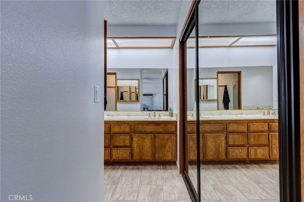 26489 Blue Water, Helendale, California 92342 home-pic-25
