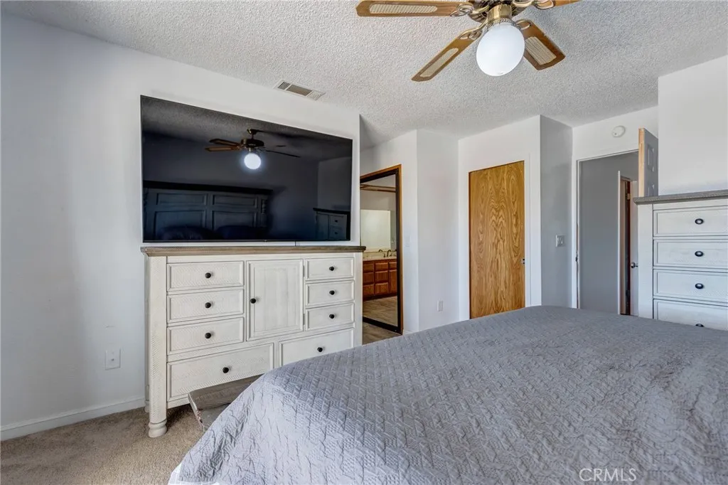 26489 Blue Water, Helendale, California 92342 home-pic-24
