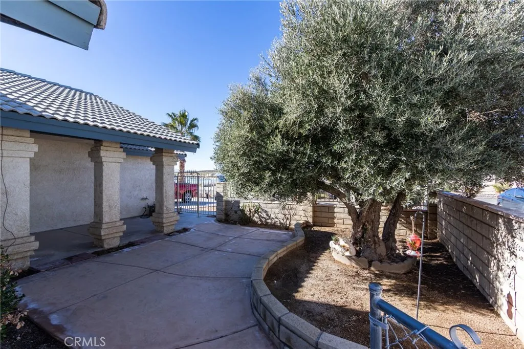 26489 Blue Water, Helendale, California 92342 home-pic-42